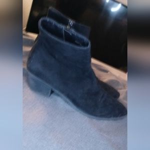Heel boots